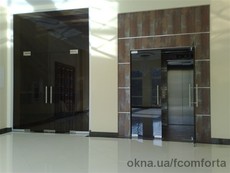 Двери со стеклом